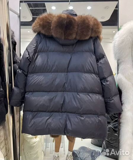 Пуховик женский 42-48 с мехом