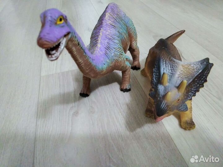 Динозавры с пищалкой