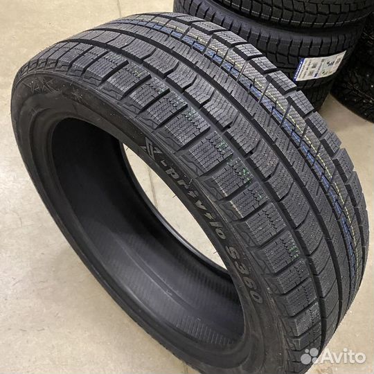 Tracmax X-Privilo S360 285/45 R21 113