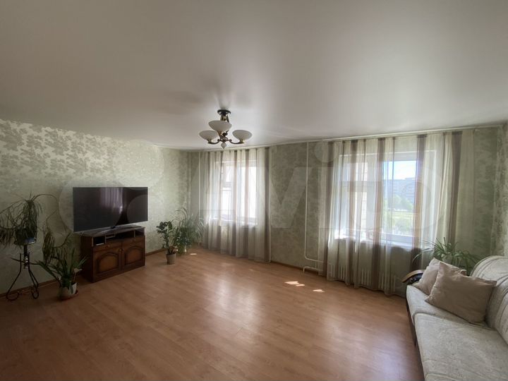 2-к. квартира, 74 м², 7/15 эт.