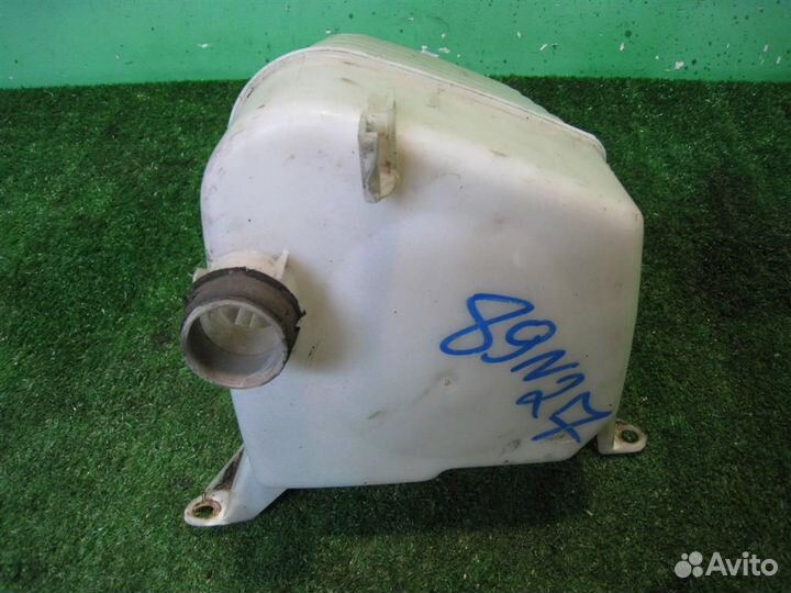 Резонатор воздушного фильтра Toyota Avensis T25 2