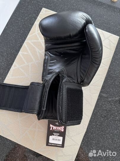 Боксерские перчатки twins 14