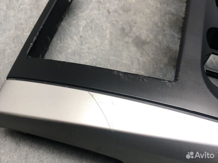 Накладка центральной консоли Nissan Almera g15