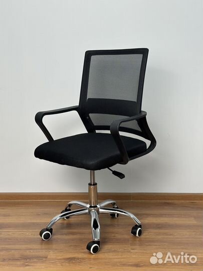 Кресло для офиса, в наличии