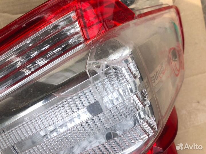 Фонарь задний левый Toyota Land Cruiser Prado