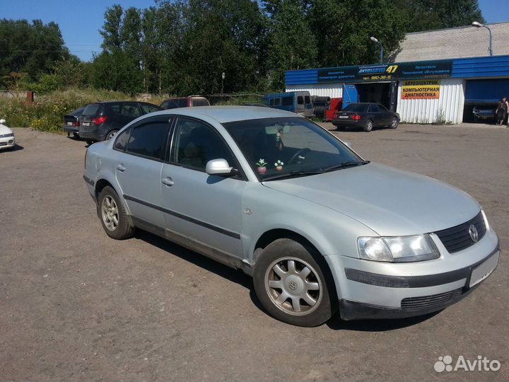 Volkswagen Passat 1.6 МТ, 1999, 390 000 км