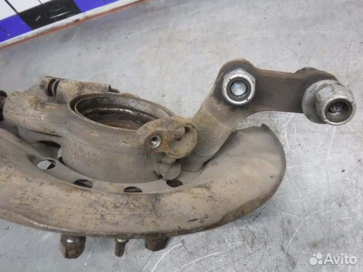 Кулак передний правый Лада Приора 21126 2010