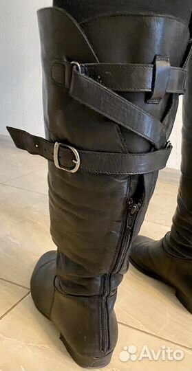 Сапоги на широкую ногу из натуральной кожи