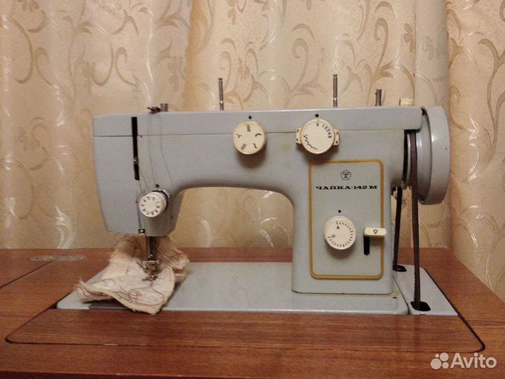 Швейная машина Подольск 142