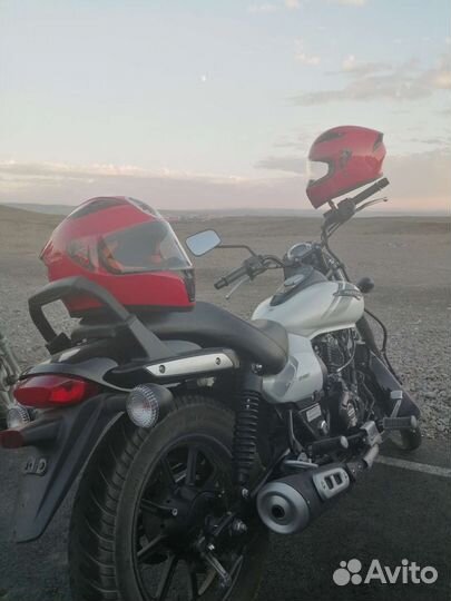 Bajaj avenger street 220