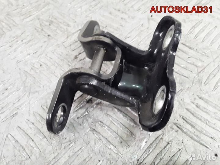 Петля двери передней правой Toyota Corolla Verso