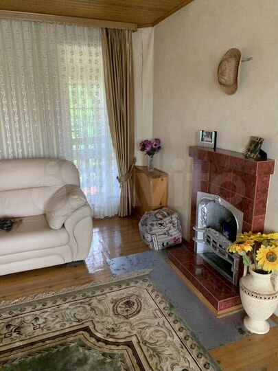 Дом 200 м² на участке 16 сот.