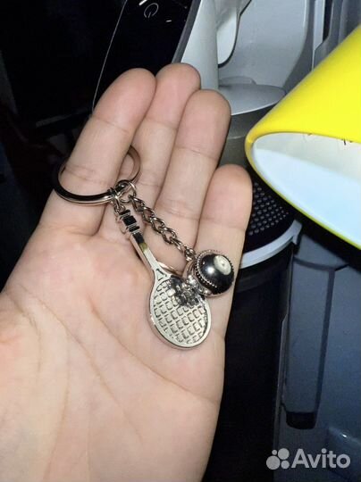 Брелок теннисная ракетка с мячом