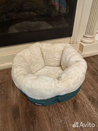 Лежанка для собак и кошек