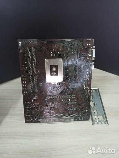 Материнская плата Asus 1155