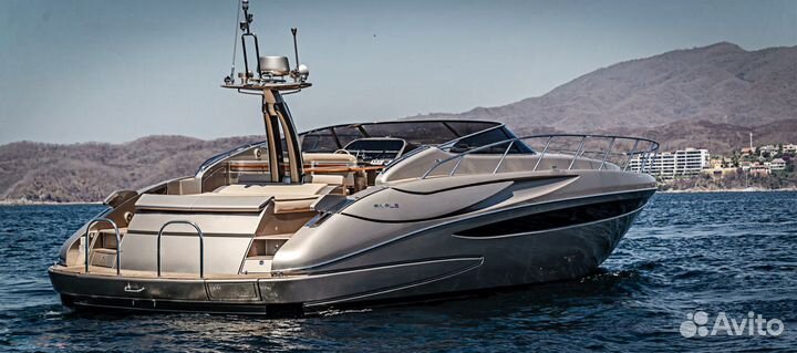 Моторная яхта Riva Rivale 52