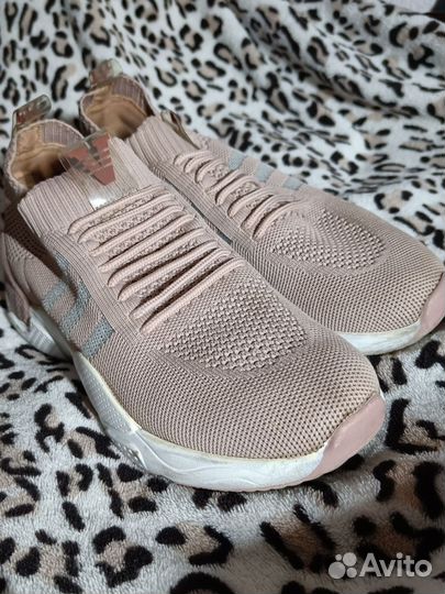 Кроссовки женские 38 размер бу