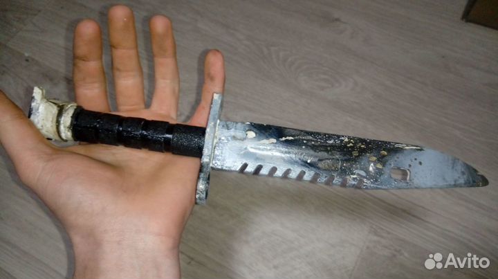 Нож М9 из дерева