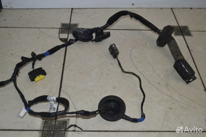 Проводка двери передняя правая Kia Ceed 2 JD