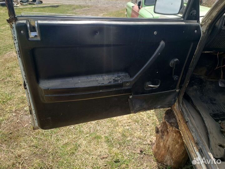 Дверные карты ваз 2107