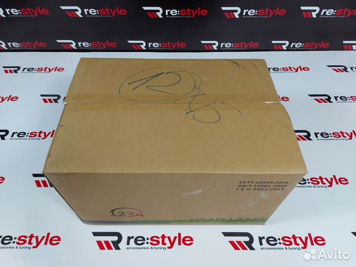 Фонари задние Lexus LX570