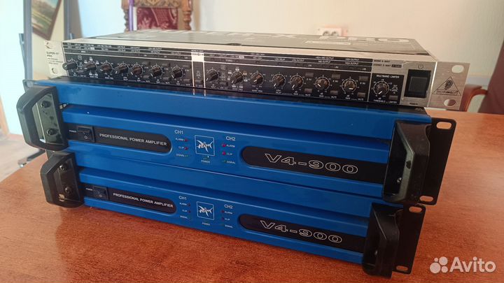 Усилитель 2х канальный 2шт и кроссовер 4х полосный