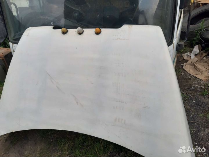 Спойлер на Мерседесе актрос мп1