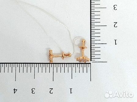 Серьги с синтетическим камнем Золото