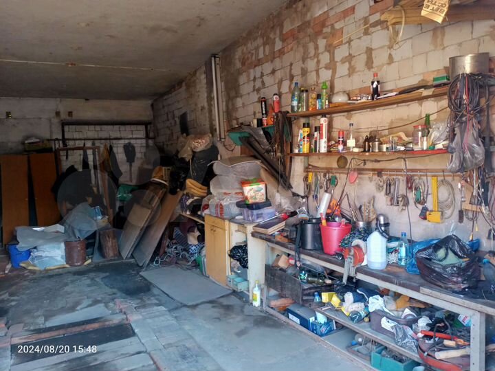 Гараж, > 30 м²