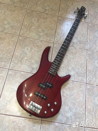 Бас гитара Ibanez GSR 200