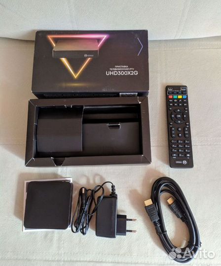 Продам тв-приставку Vermax UHD300X2G (с Wi-Fi)