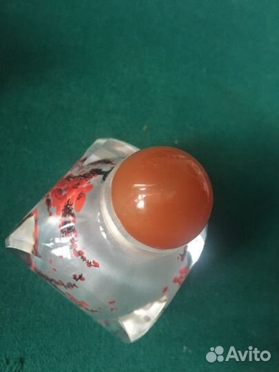 Китайский флакон с внутренней росписью