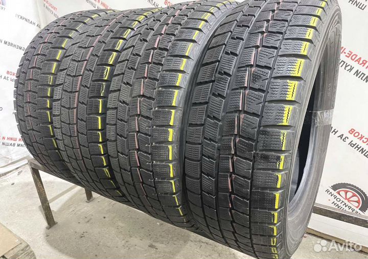 Dunlop Winter Maxx WM01 215/60 R16 92N