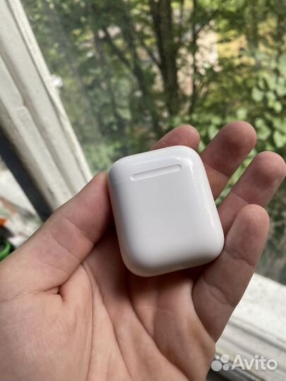 AirPods 2