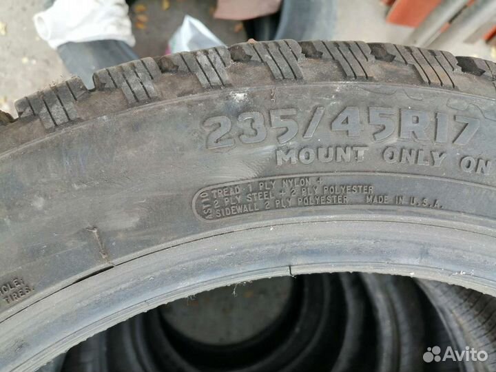 Cooper Weather-Master S/T 2 235/45 R17
