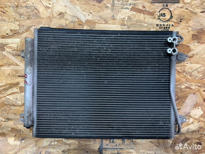 Радиатор кондиционера Volkswagen Passat B6 3.2 AXZ