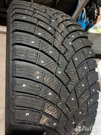 Pirelli Scorpion Ice Zero 2 285/45 R22