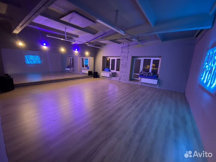 Аренда танцевального зала и крыши