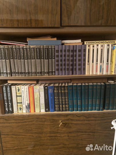 Продам книги
