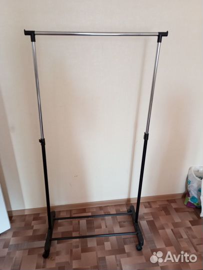 Вешалка напольная