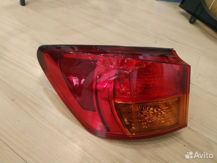 Стоп+Вставка в крышку багажника Lexus IS250 2007г