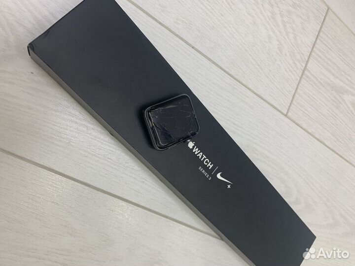 Apple Watch 3 42mm Nike
