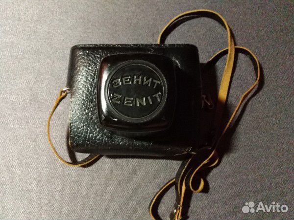 Фотоаппарат зеркальный 