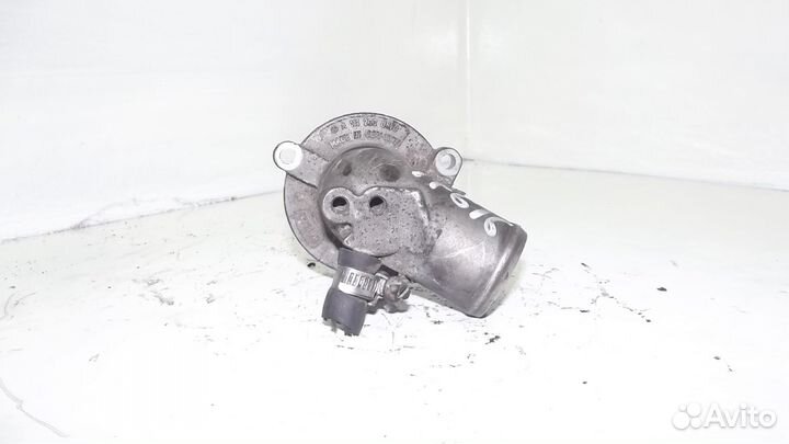 Корпус термостата A1112030875 Мерседес C-Класс