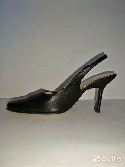 Босоножки женские кожаные 37 размер