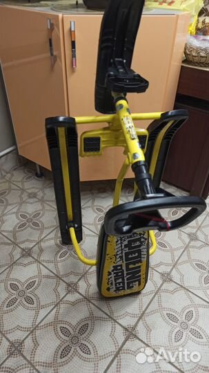 Продаю Снегокат Ника для детей с мягким сиденьем