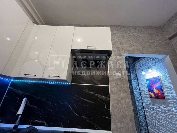 2-к. квартира, 60 м², 3/3 эт.