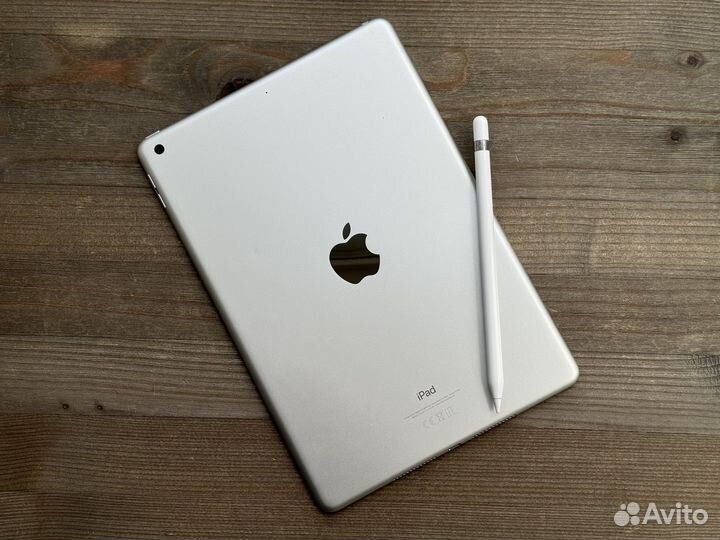 iPad 7 2019 32GB Silver + Pencil 1 + Procreate