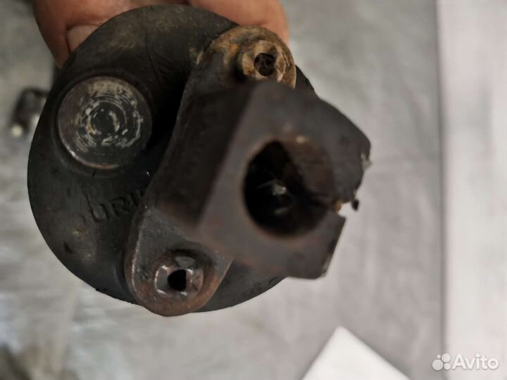 Рулевой карданчик Форд Сиерра.Скорпио