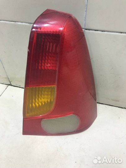Фонарь задний правый Renault Logan